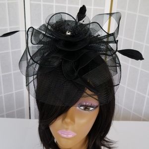 Black fascinator